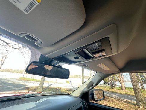 Used 2015 RAM 1500 Express AWD/4WD image 33