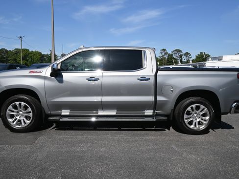 Used 2023 Chevrolet Silverado 1500 LTZ AWD/4WD image 7