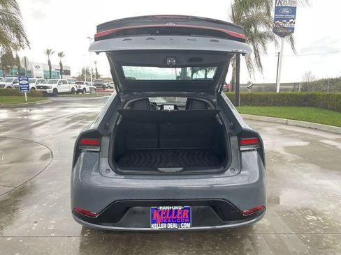 Used 2023 Toyota Prius XLE image 24