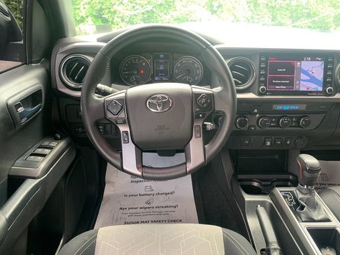 Used 2023 Toyota Tacoma TRD Sport AWD/4WD image 17