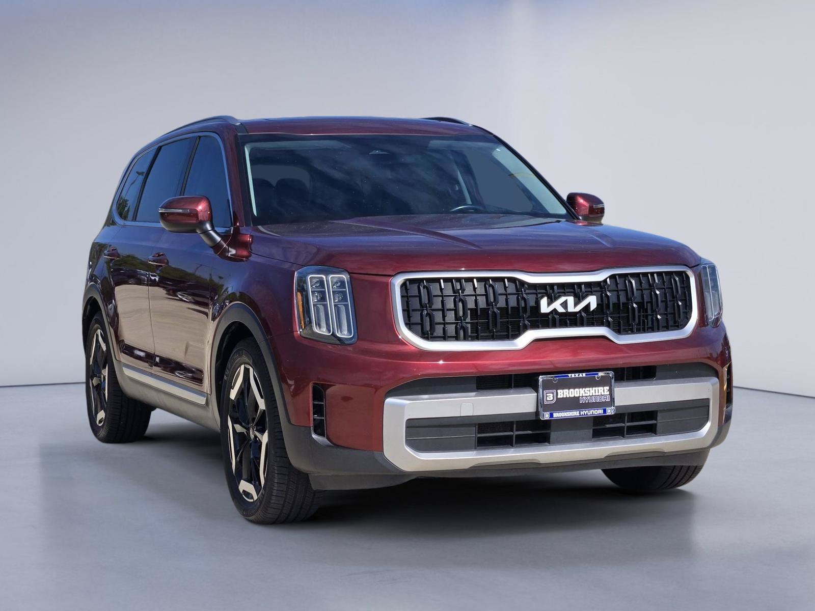 Used 2023 Kia Telluride EX FWD image 3