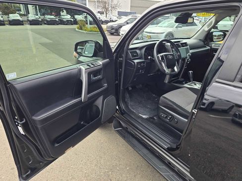 Used 2023 Toyota 4Runner SR5 image 21