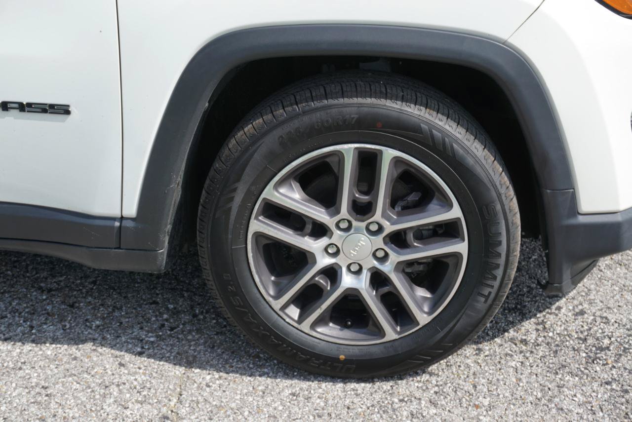 Used 2020 Jeep Compass Latitude FWD image 6