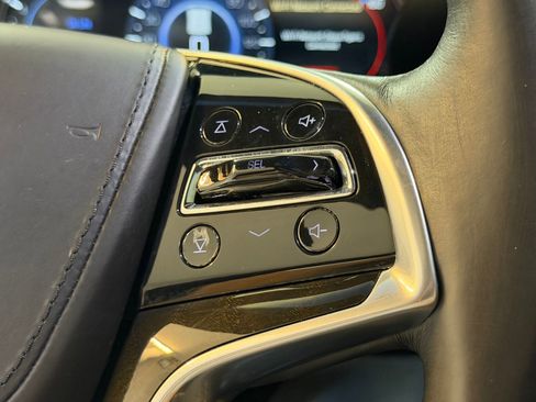 Used 2017 Cadillac Escalade Platinum AWD/4WD image 28