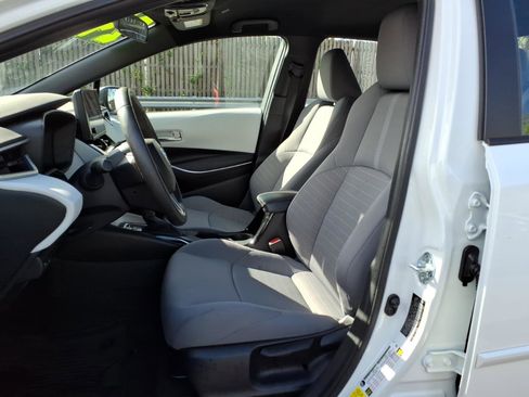 Used 2024 Toyota Corolla SE image 14