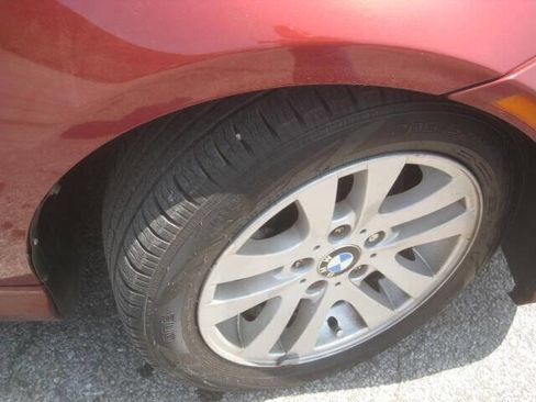 Used 2011 BMW 328i xDrive 328i xDrive AWD 4dr Sedan image 25