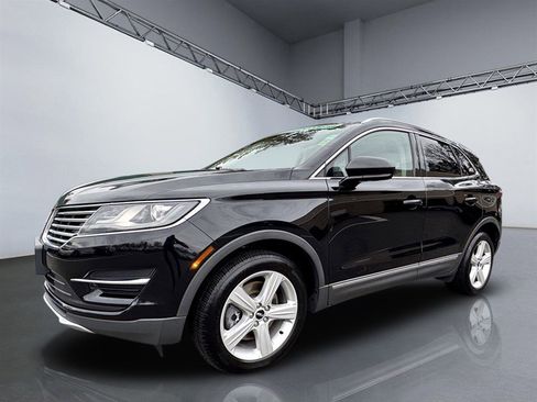 Used 2017 Lincoln MKC Premiere image 9