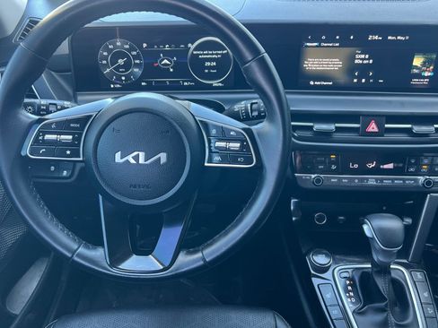 Used 2024 Kia Seltos EX AWD/4WD image 14