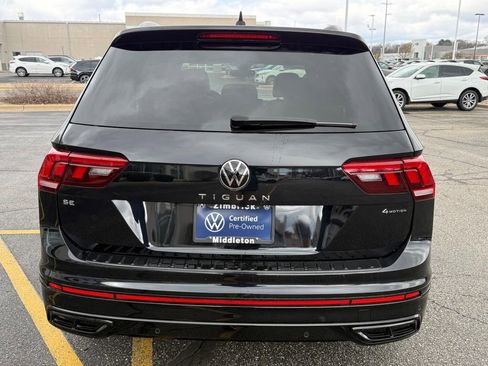 Used 2023 Volkswagen Tiguan SE R-Line image 4
