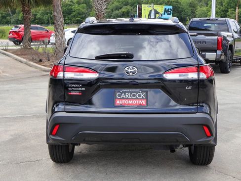 Used 2025 Toyota Corolla Cross LE FWD image 22
