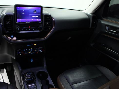 Used 2021 Ford Bronco Sport Outer Banks AWD/4WD image 19