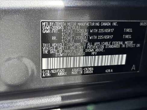 Certified 2025 Toyota RAV4 XLE FWD image 27