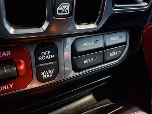 Used 2020 Jeep Gladiator Rubicon image 30