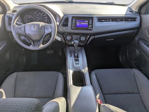 Used 2019 Honda HR-V LX image 18