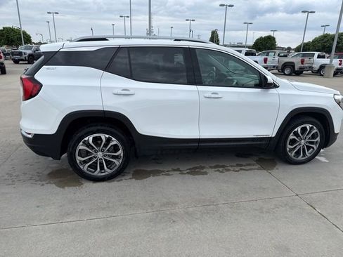 Used 2020 GMC Terrain SLT w/ Preferred Package AWD/4WD image 8