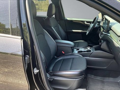 New 2025 Ford Escape ST-Line w/ Tech Pack #1 AWD/4WD image 11