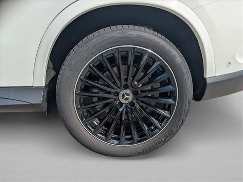 New 2026 Mercedes-Benz GLC 300 image 9