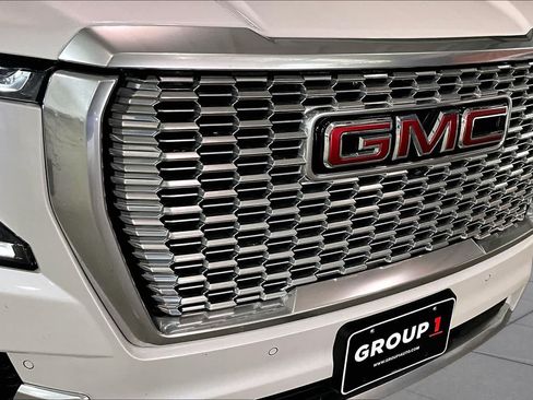 Used 2024 GMC Yukon Denali AWD/4WD image 29