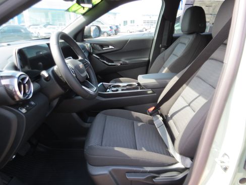 New 2026 Chevrolet Equinox LT w/ LPO, Floor Liner Package image 13