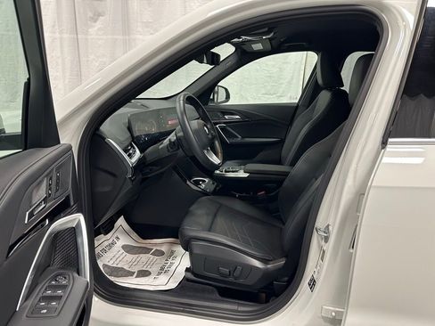 Used 2025 BMW X1 xDrive28i image 10