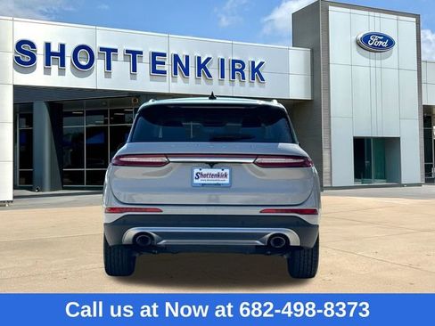 Used 2022 Lincoln Corsair AWD w/ Premium Package image 8