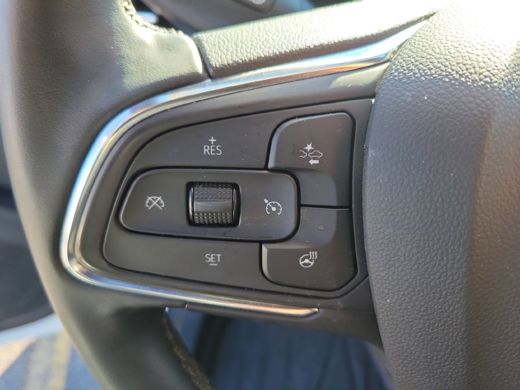 Used 2025 Buick Envista Sport Touring w/ Experience Buick Package FWD image 34