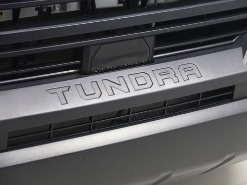 Used 2024 Toyota Tundra SR AWD/4WD image 15