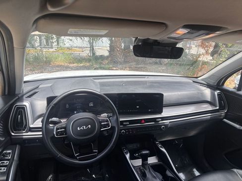 Used 2024 Kia Sorento S FWD image 36