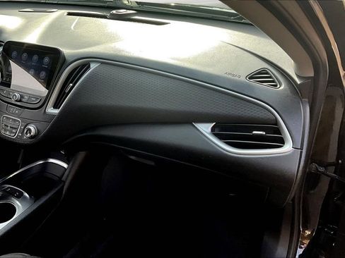 Used 2024 Chevrolet Malibu LT image 23