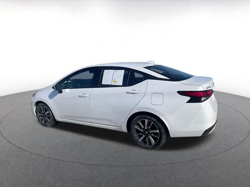 Used 2025 Nissan Versa SV image 10