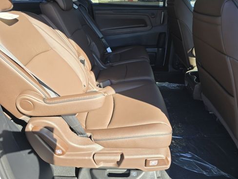 New 2026 Honda Odyssey Touring image 27