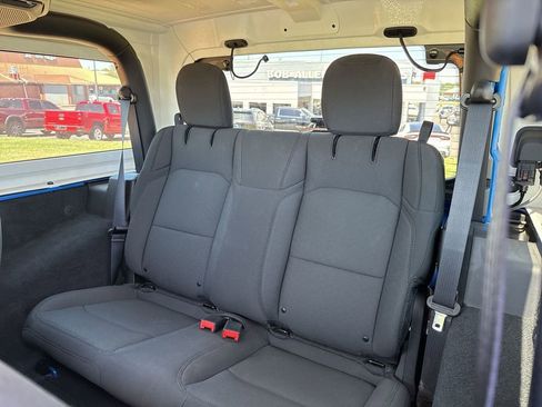 Used 2022 Jeep Wrangler Sport AWD/4WD image 19