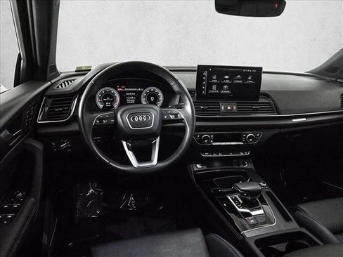 Used 2023 Audi Q5 2.0T Premium Plus w/ Premium Plus Package AWD/4WD image 19