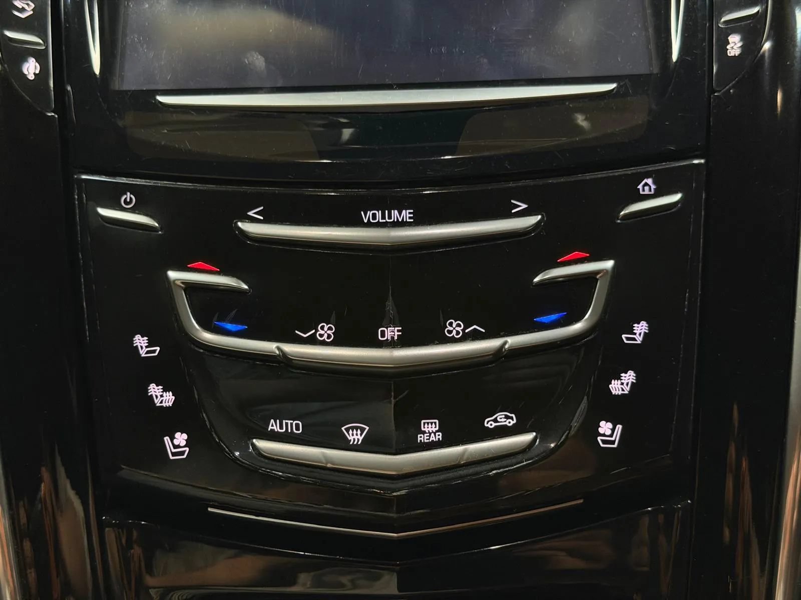 Used 2015 Cadillac Escalade Premium AWD/4WD image 39