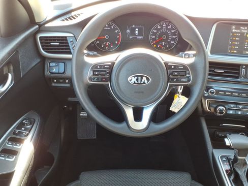 Used 2018 Kia Optima LX w/ Convenience Package FWD image 4