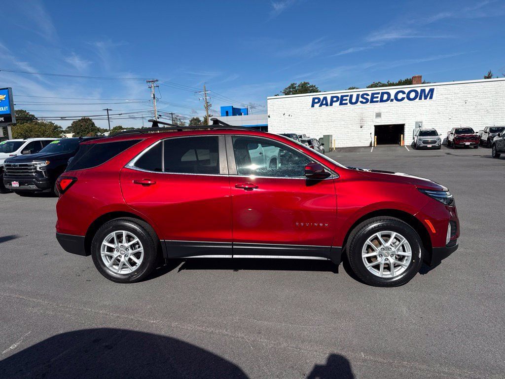 Used 2023 Chevrolet Equinox LT AWD/4WD image 4