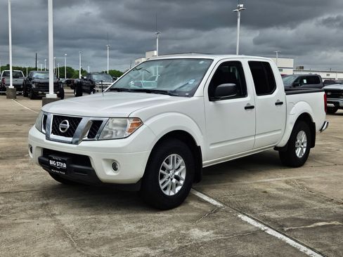 Used 2019 Nissan Frontier SV w/ Value Truck Package RWD image 8