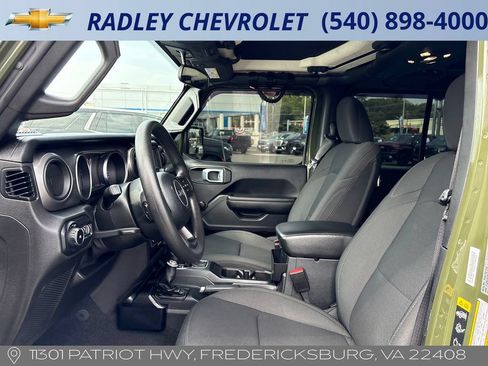 Used 2021 Jeep Wrangler Unlimited Sport AWD/4WD image 2