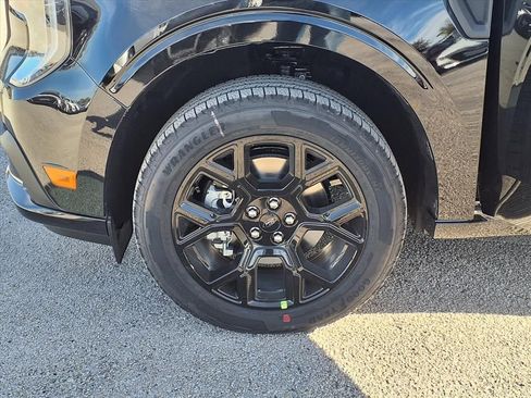 New 2026 Ford Maverick Lobo image 29