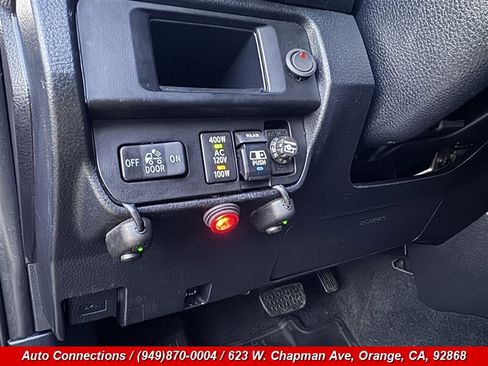 Used 2017 Toyota Tacoma TRD Off-Road w/ Tow Package (A/T) AWD/4WD image 20