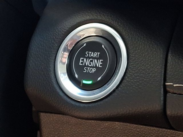 Used 2023 Buick Envision Essence AWD/4WD image 26