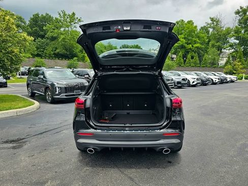 New 2026 Mercedes-Benz GLA 35 AMG 4MATIC image 9