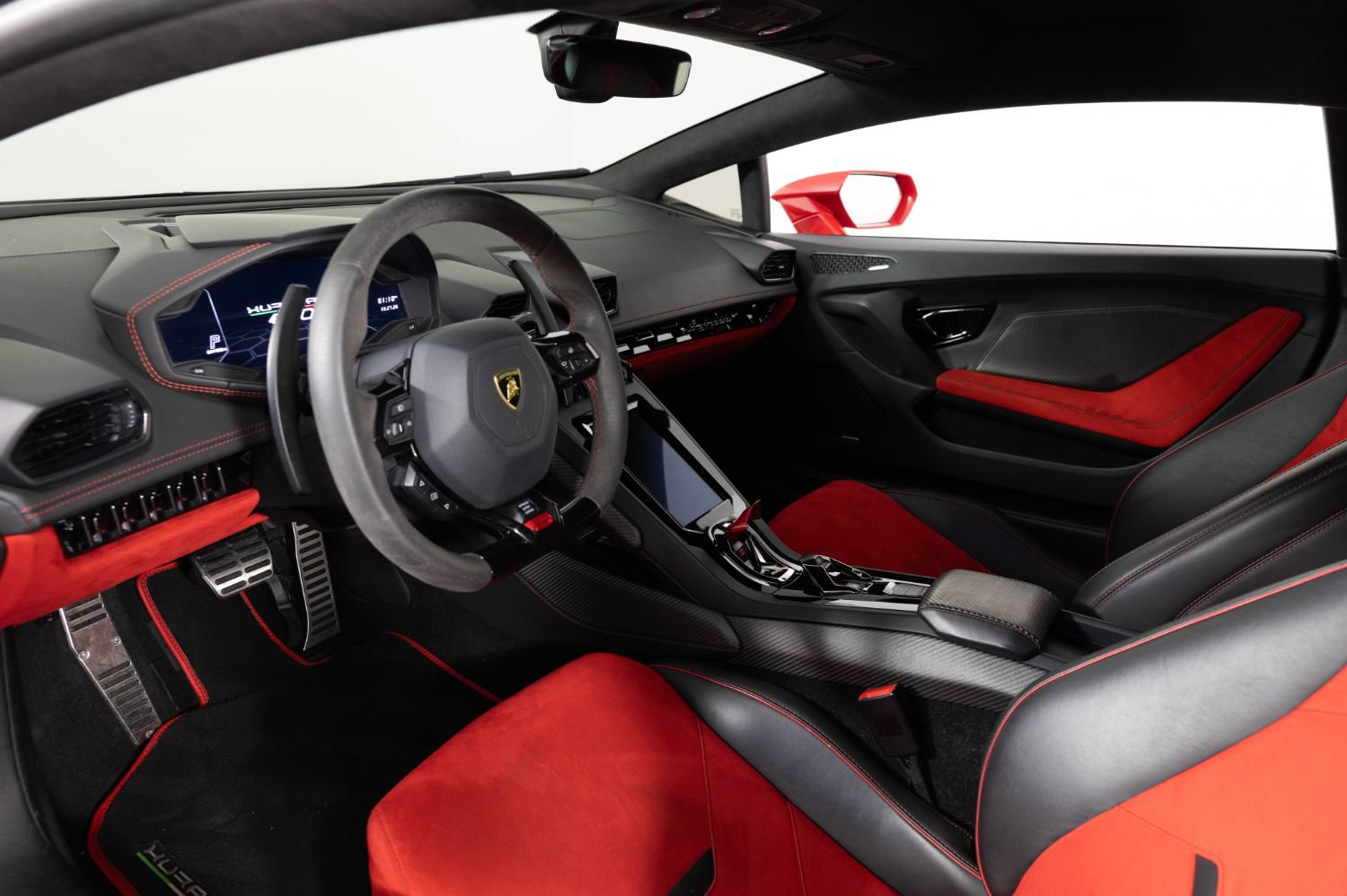 Used 2020 Lamborghini Huracan EVO AWD/4WD image 13