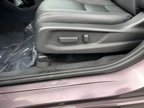 Used 2019 Honda HR-V Touring image 14