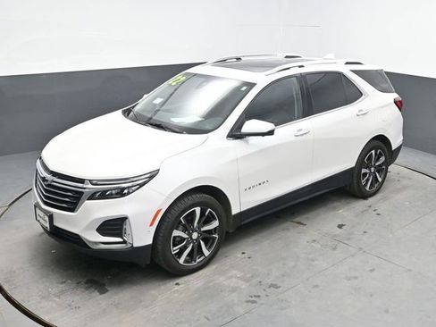 Used 2022 Chevrolet Equinox Premier AWD/4WD image 25