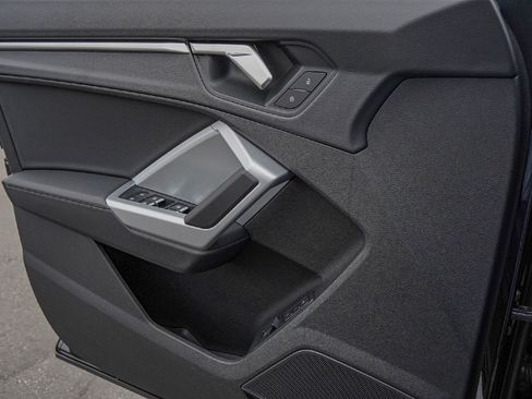 New 2025 Audi Q3 2.0T Premium image 16