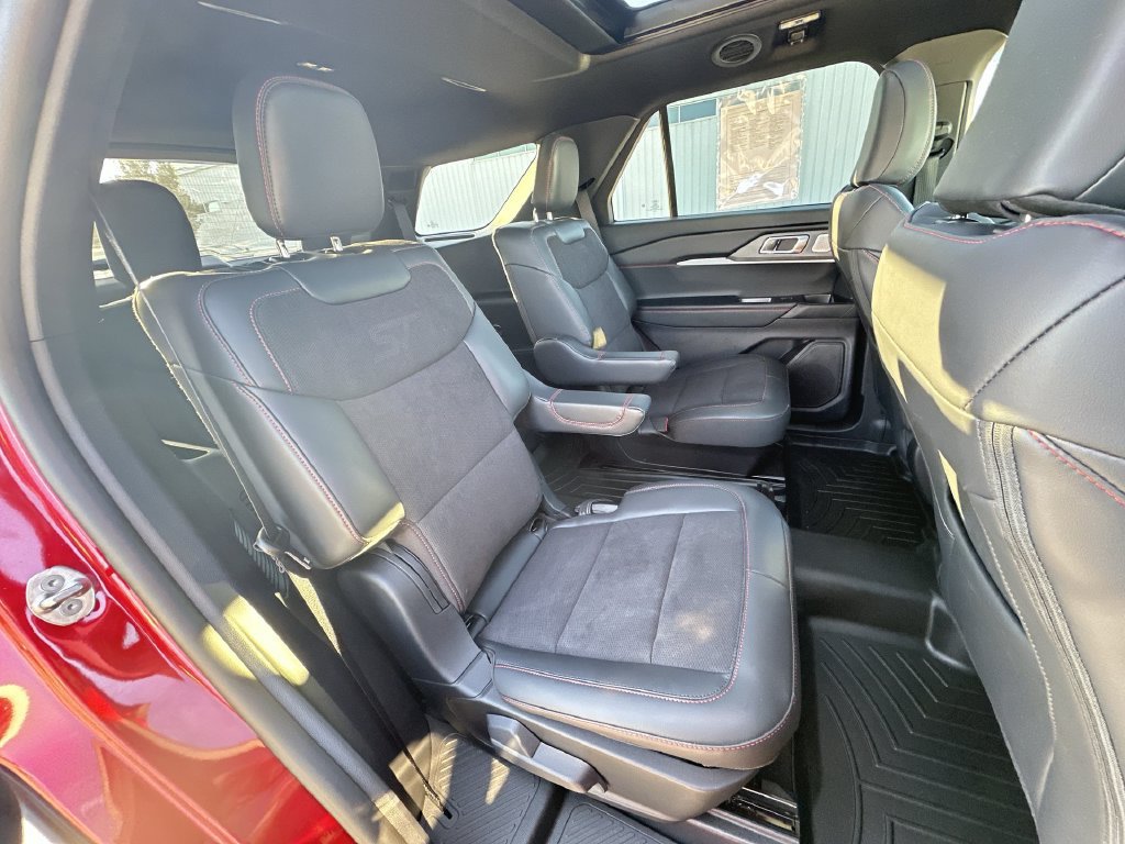 Used 2026 Ford Explorer ST w/ Sun And Sound Package AWD/4WD image 28