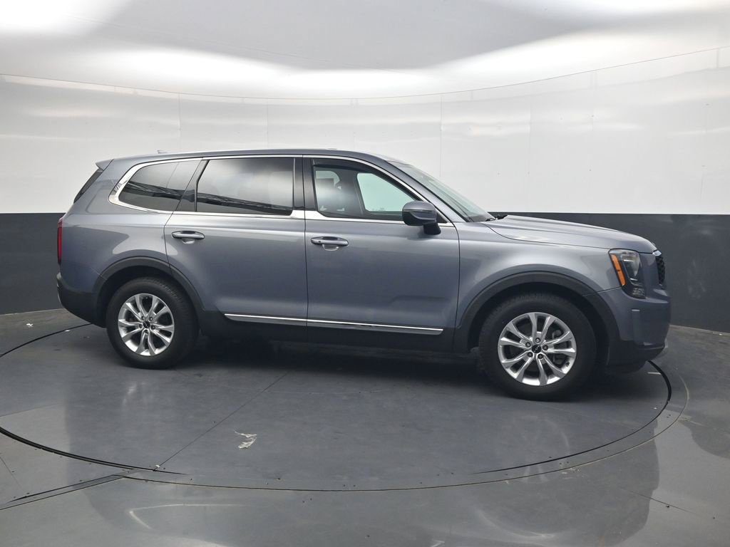 Used 2022 Kia Telluride LX AWD/4WD image 4