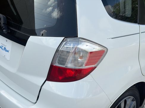 Used 2012 Honda Fit Sport image 26