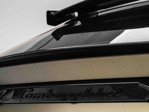 Used 2024 Lamborghini Urus Performante image 74